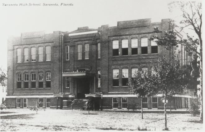 Sarasota’s first all-brick school. After it was demolished in the 1920s, some of the bricks were used for paths at Sarasota Jungle Gardens.