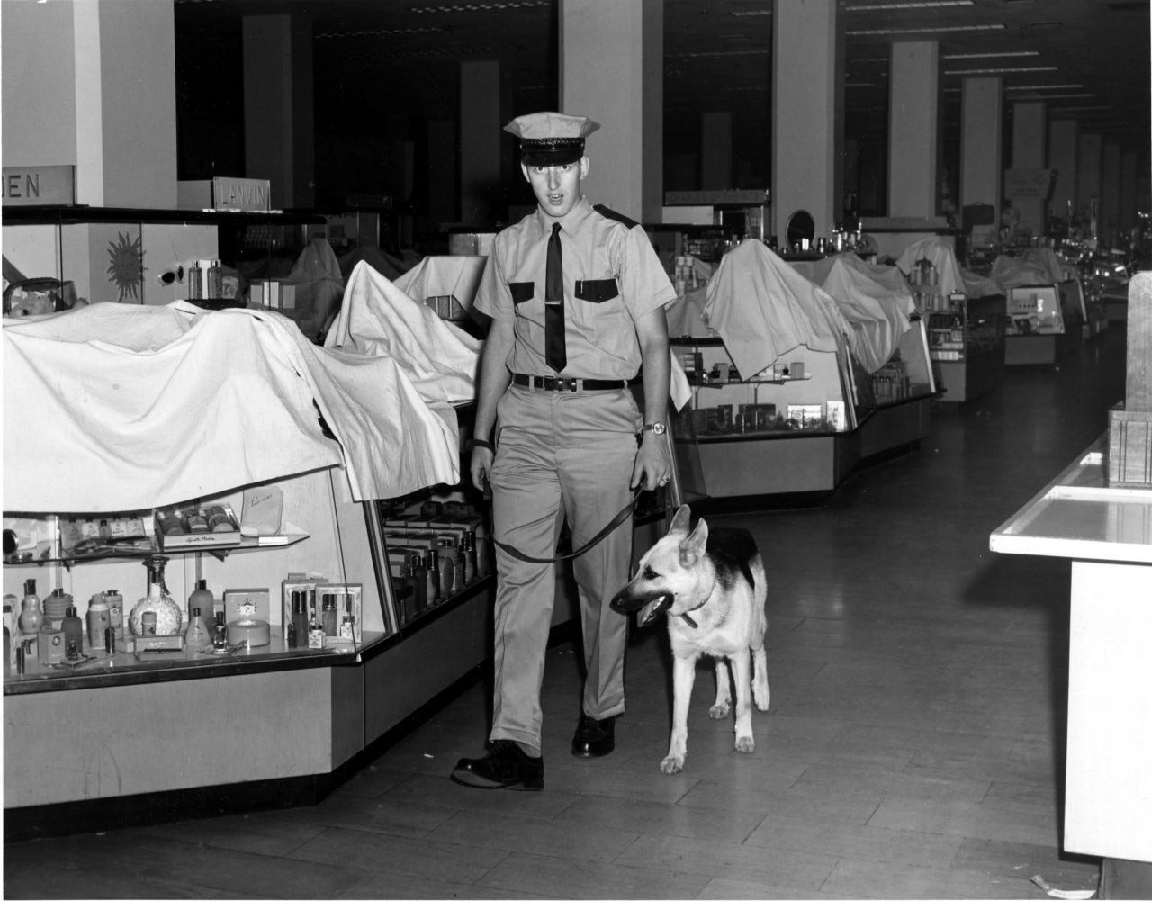 Columbus' Lazarus department store was retail pioneer