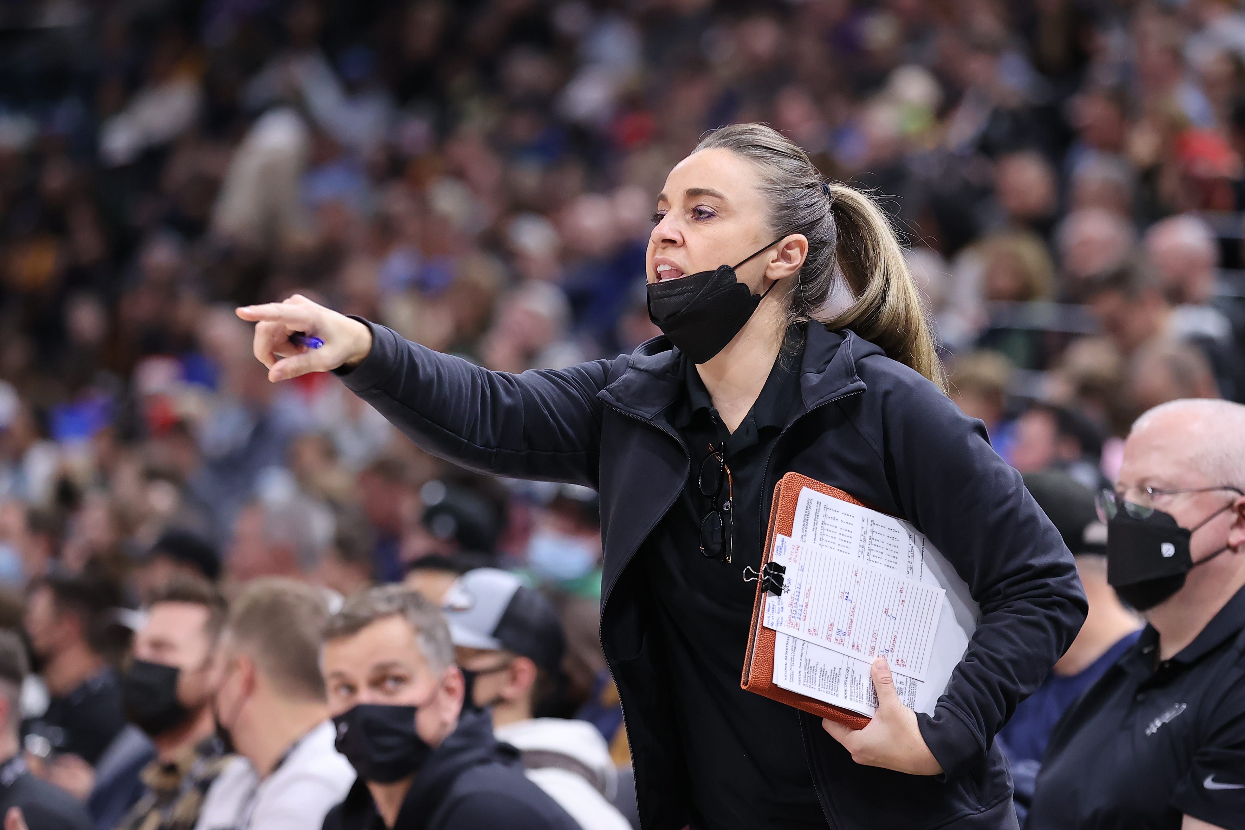 Becky Hammon, Spurs assistant, hired as WNBA's Las Vegas Aces coach Becky Hammon, Spurs assistant, hired as WNBA's Las Vegas Aces coach