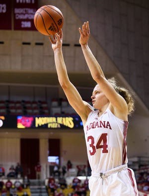 Indiana's Grace Berger (34) shoots during the second half of the Indiana versus Maryland women's basketball game at Simon Skjodt Assembly Hall on Sunday, Jan. 2, 2022.