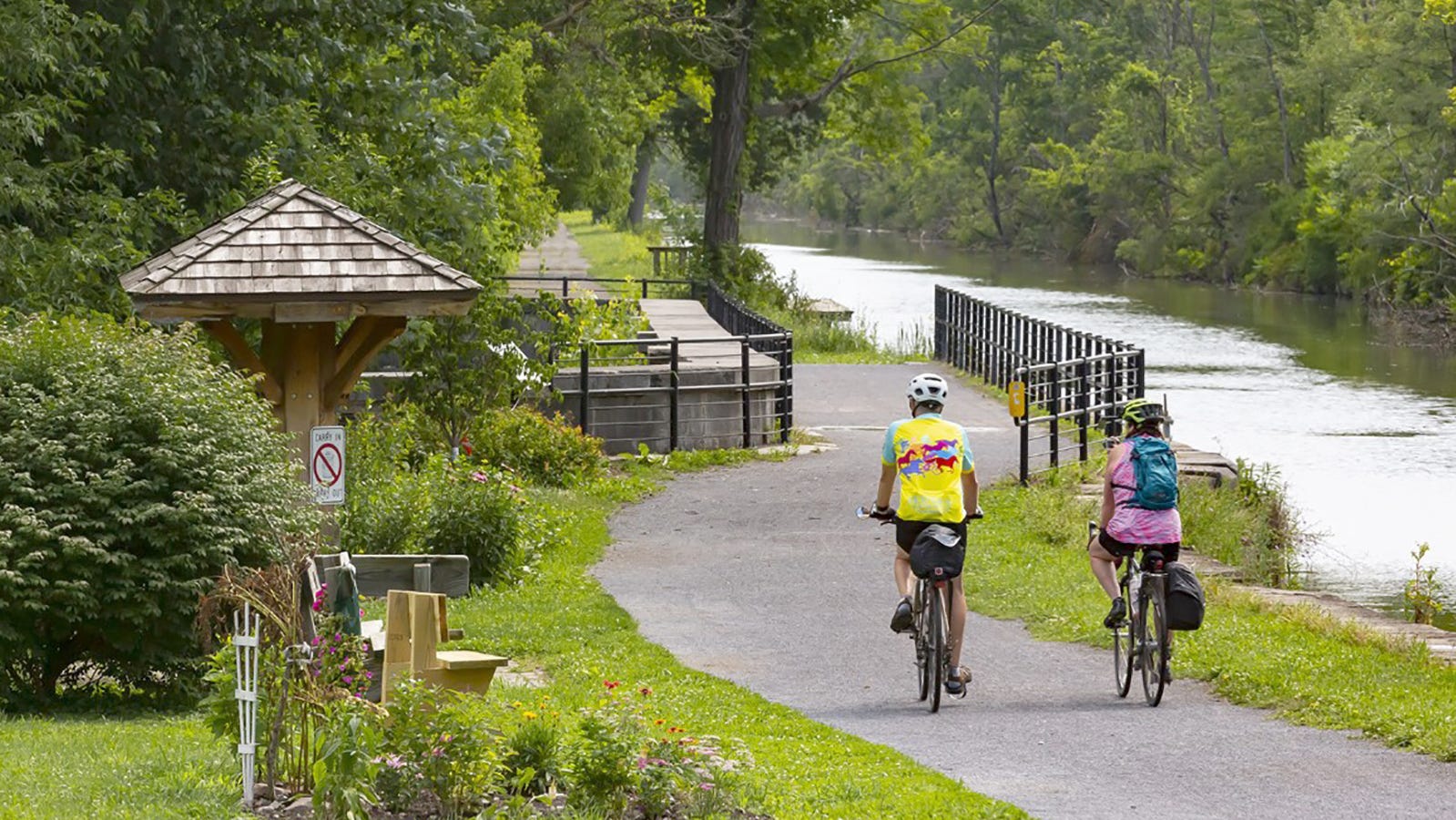 erie canal cycling tour
