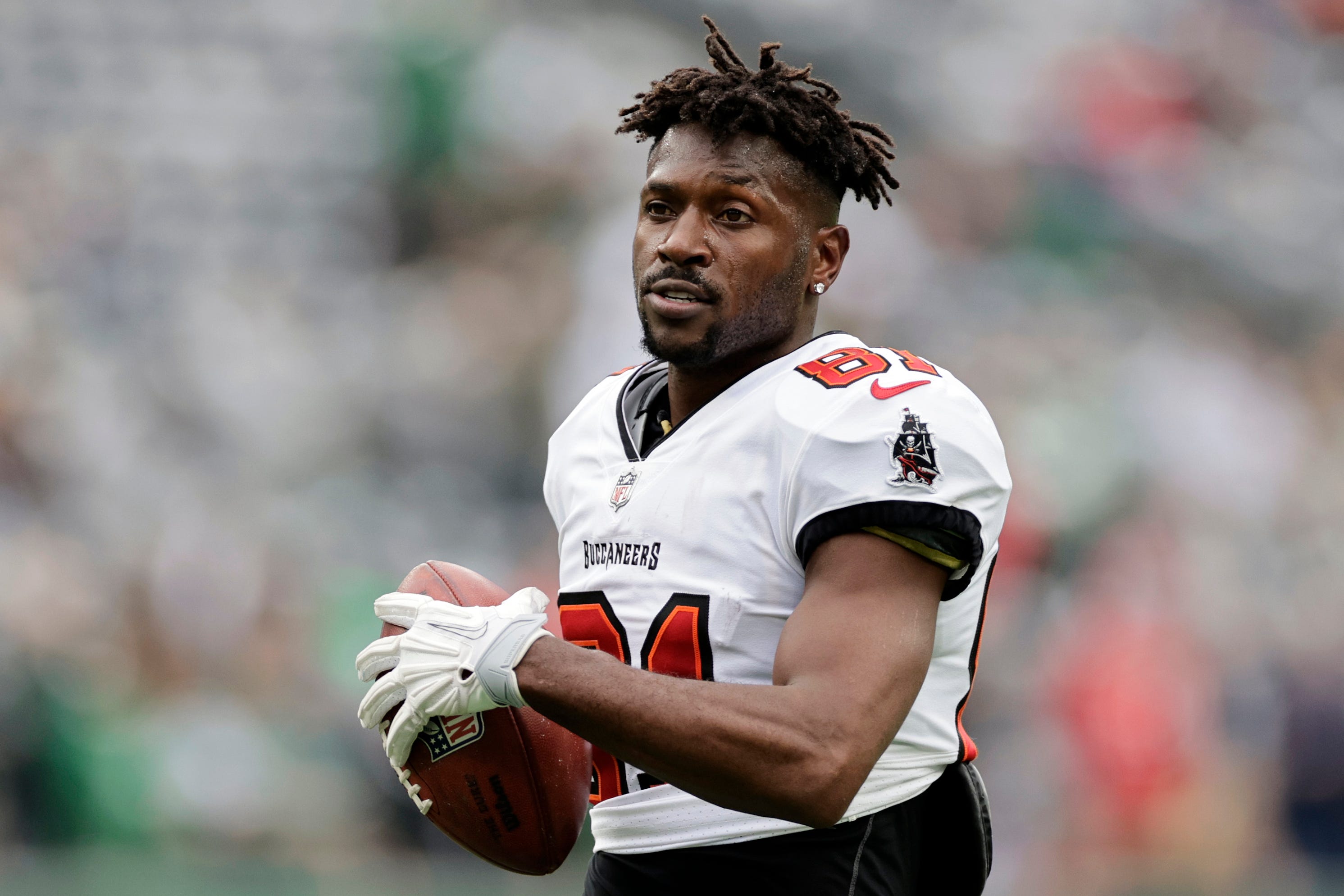 Antonio Brown contradicts Bruce Arians  claim on split with Buccaneers, alleges team  cover-up  on injury