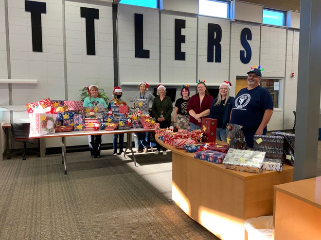 Otero College’s NTSO Group partnered with RCW and Core Civic to provide toys for children this Christmas. Pictured are (l-r): Shawn Japhet, NTSO Sponsor; Anna Smith, NTSO member; Julie McClure and Sherry Johnson, volunteers; Madison Kelley, NTSO member; Rachelle Martin, NTSO member and RCW; Nichole Rallis, Core Civic; and Jimmy Gribble, RCW and Core Civic.