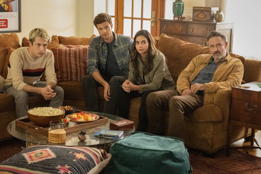Dewey Riley (David Arquette, far right) tries to keep youngsters Wes (Dylan Minnette), Richie (Jack Quaid) and Sam (Melissa Barrera) safe from a new round of Woodsboro murders in "Scream."