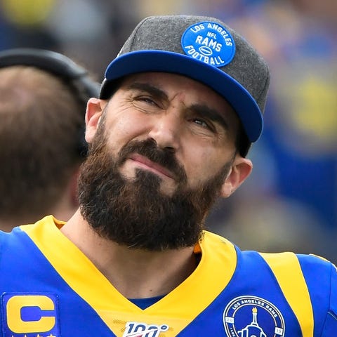 Los Angeles Rams free safety Eric Weddle (32) on t