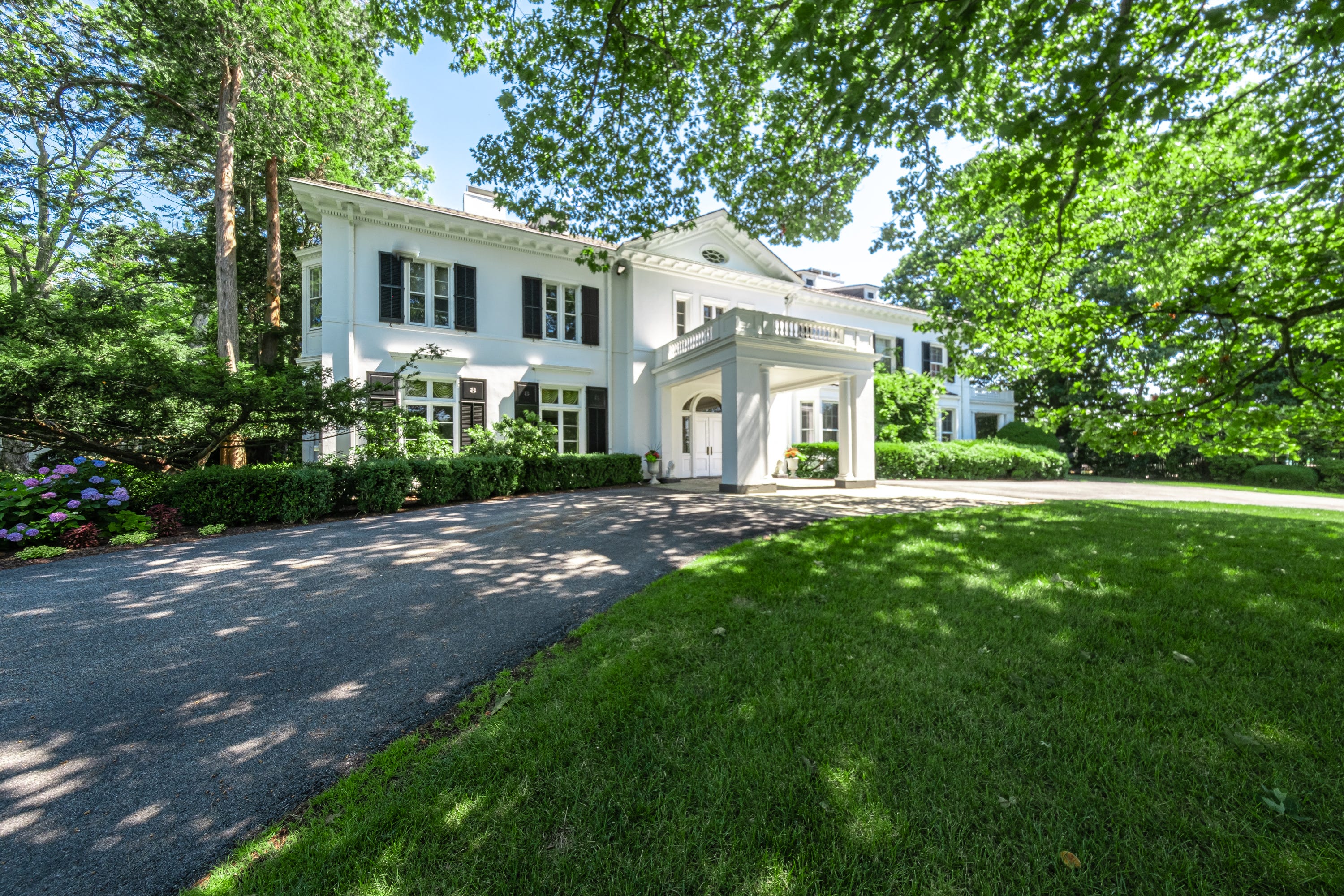 Newburgh's Algonac estate, home to FDR's mother, on the market, 2.9M