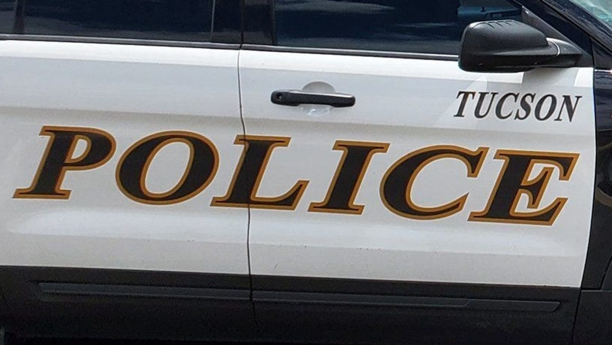 Teen fatally shoots mom and himself at their Tucson apartment, police say Teen fatally shoots mom and himself at their Tucson apartment, police say