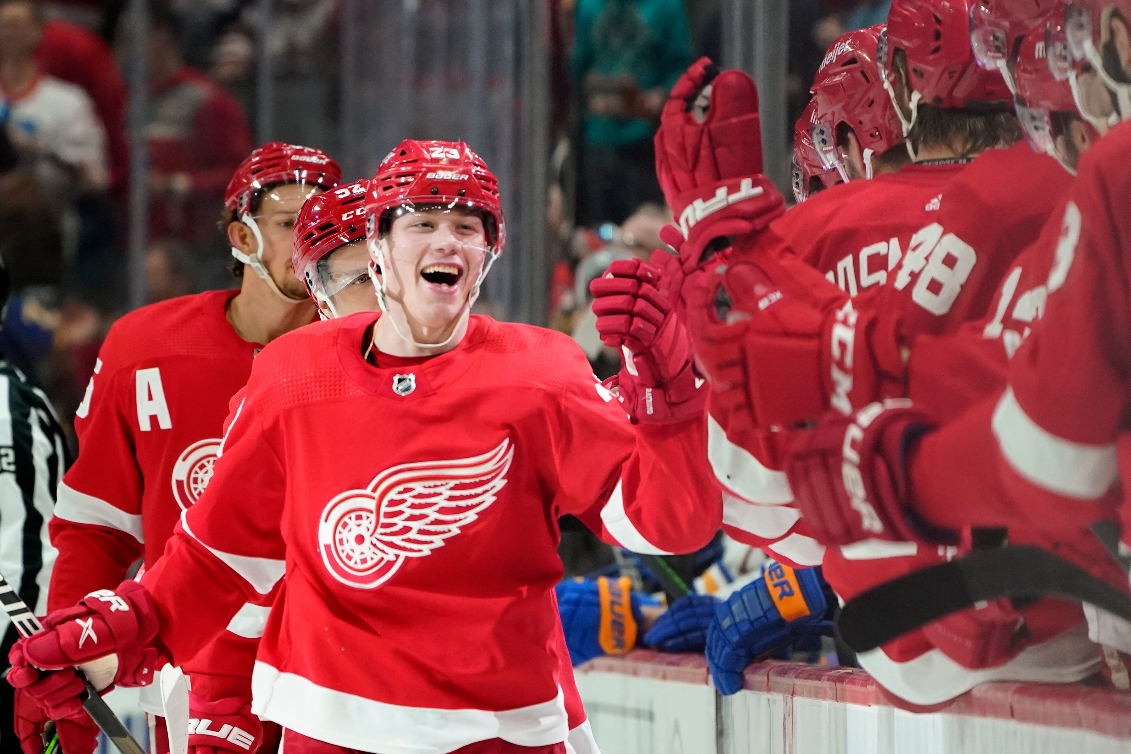 Detroit Red Wings beat Buffalo Sabres, 3-2, in overtime: Game thread replay