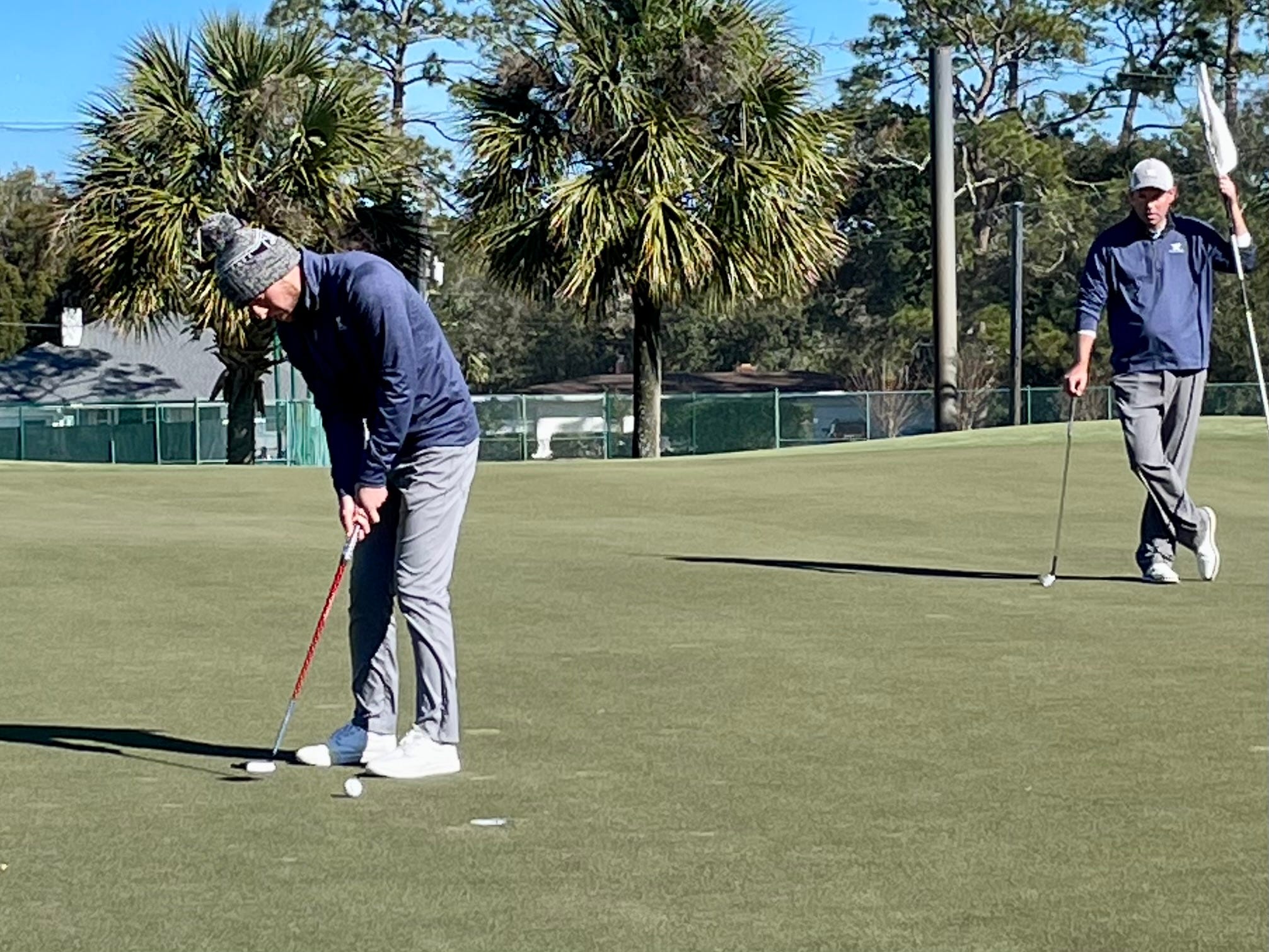 Professionals give themselves fighting chance vs. Amateurs in Underwood Cup