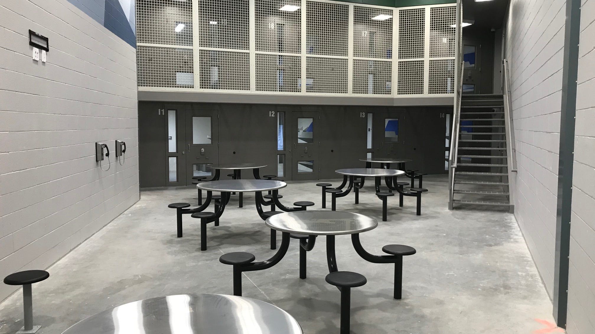 Muncie woman charged after fellow inmates at Delaware County jail overdose
