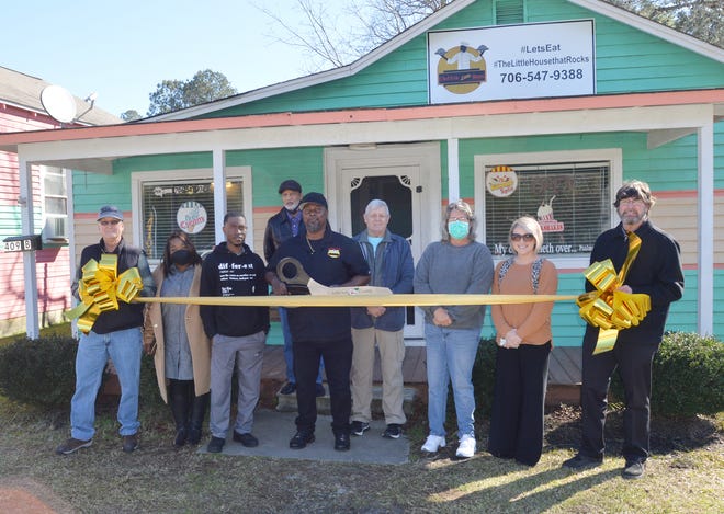 The Jefferson County Chamber of Commerce held a ribbon cutting Wednesday, Jan. 19, for Eric Martin's restaurant in Wrens.