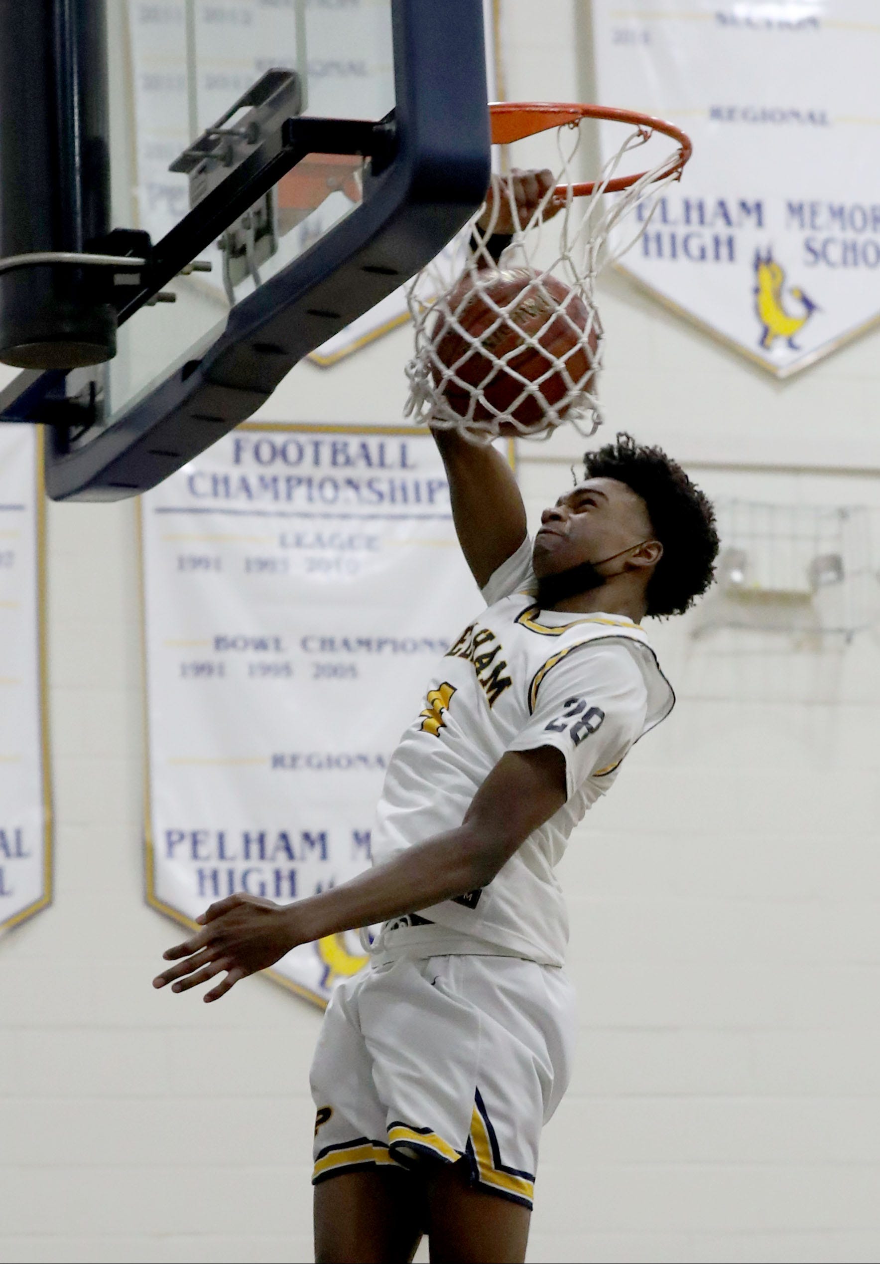Pelham boys basketball beats Rye, continues strong start to season