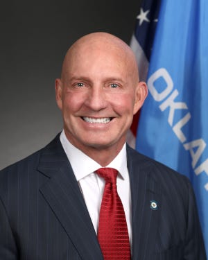 Sen. Darrell Weaver, R-Moore