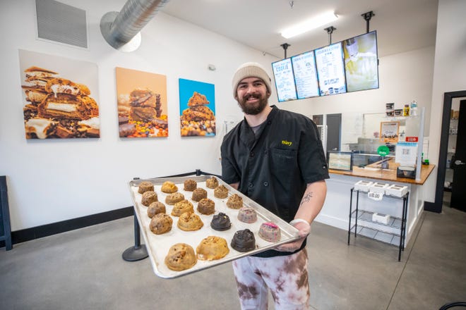 Tienda de galletas en la ciudad de Panamá, Florida, está tratando de romper el récord mundial Guinness