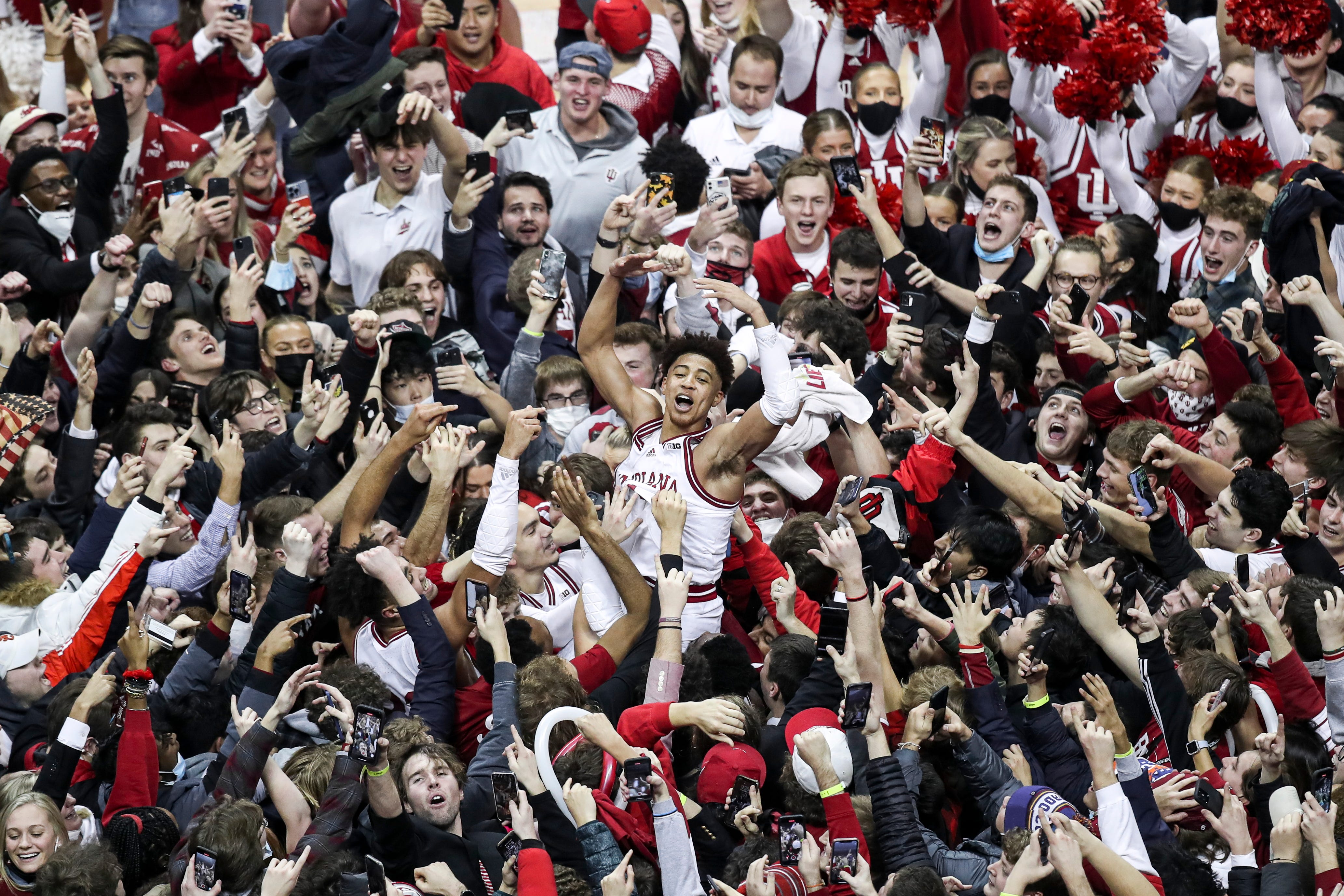 BLOOMINGTON, IN - JANUARY 20, 2022 - guard Rob Phinisee #1 of the Indiana Hoosiers during the game between the Purdue Boilermakers and the Indiana Hoosiers at Simon Skjodt Assembly Hall in Bloomington, IN. Photo By Gracie Farrell