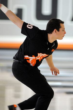 Garren Ward during the Ashland Baker Bash at Luray Lanes hosted by Ashland High School Bowling Saturday January 22, 2022 STEVE STOKES/FOR TIMES-GAZETTE.COM