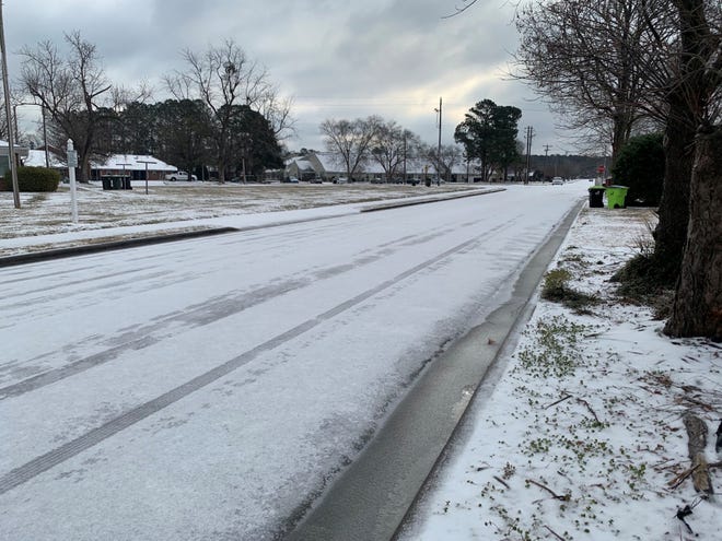 About 1/4 an inch of snow fell in New Bern seen on Saturday morning.