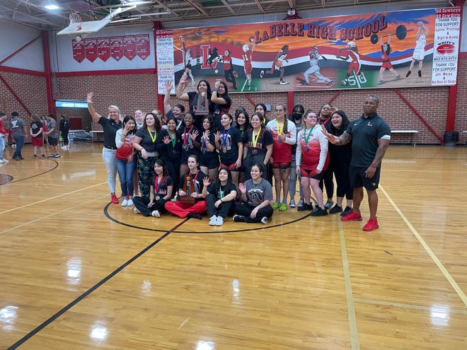 LaBelle girls weightlifting capture 5th district title