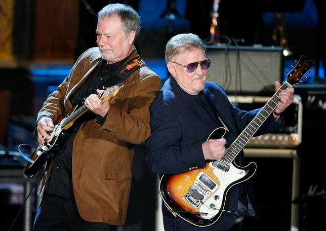 Bob Spalding, left, and Don Wilson of The Ventures perform at the Rock and Roll Hall of Fame Induction Ceremony in New York in 2008. Don Wilson, co-founder and rhythm guitarist of the instrumental guitar band The Ventures, has died at 88.