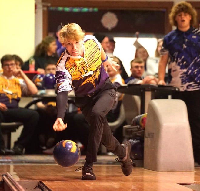 Bronson Bowling swept Schoolcraft Monday night. Here we see Phoenix Haviland in early season action who helped the Vikings to victory.