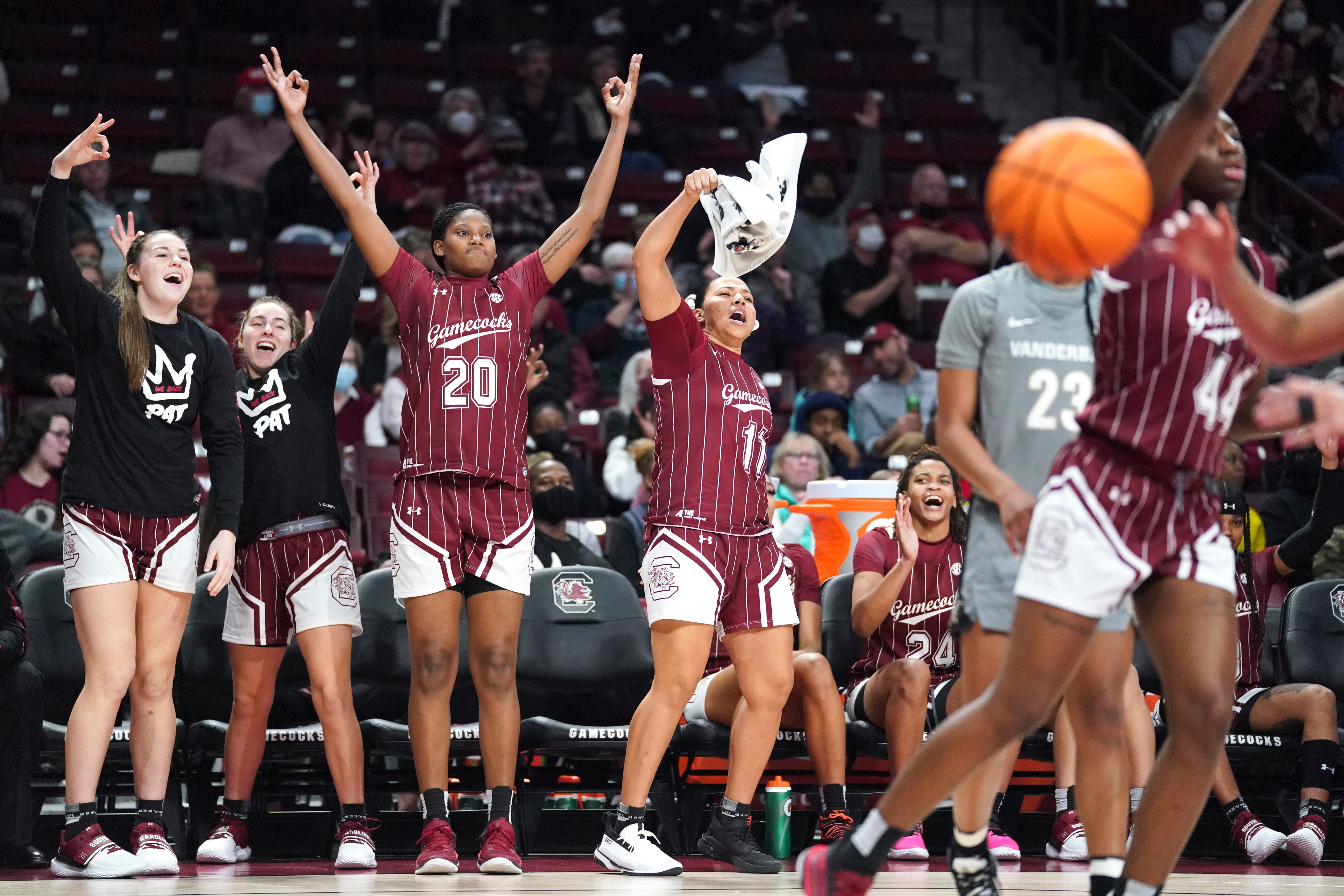 College basketball: South Carolina leads Stanford in women's poll