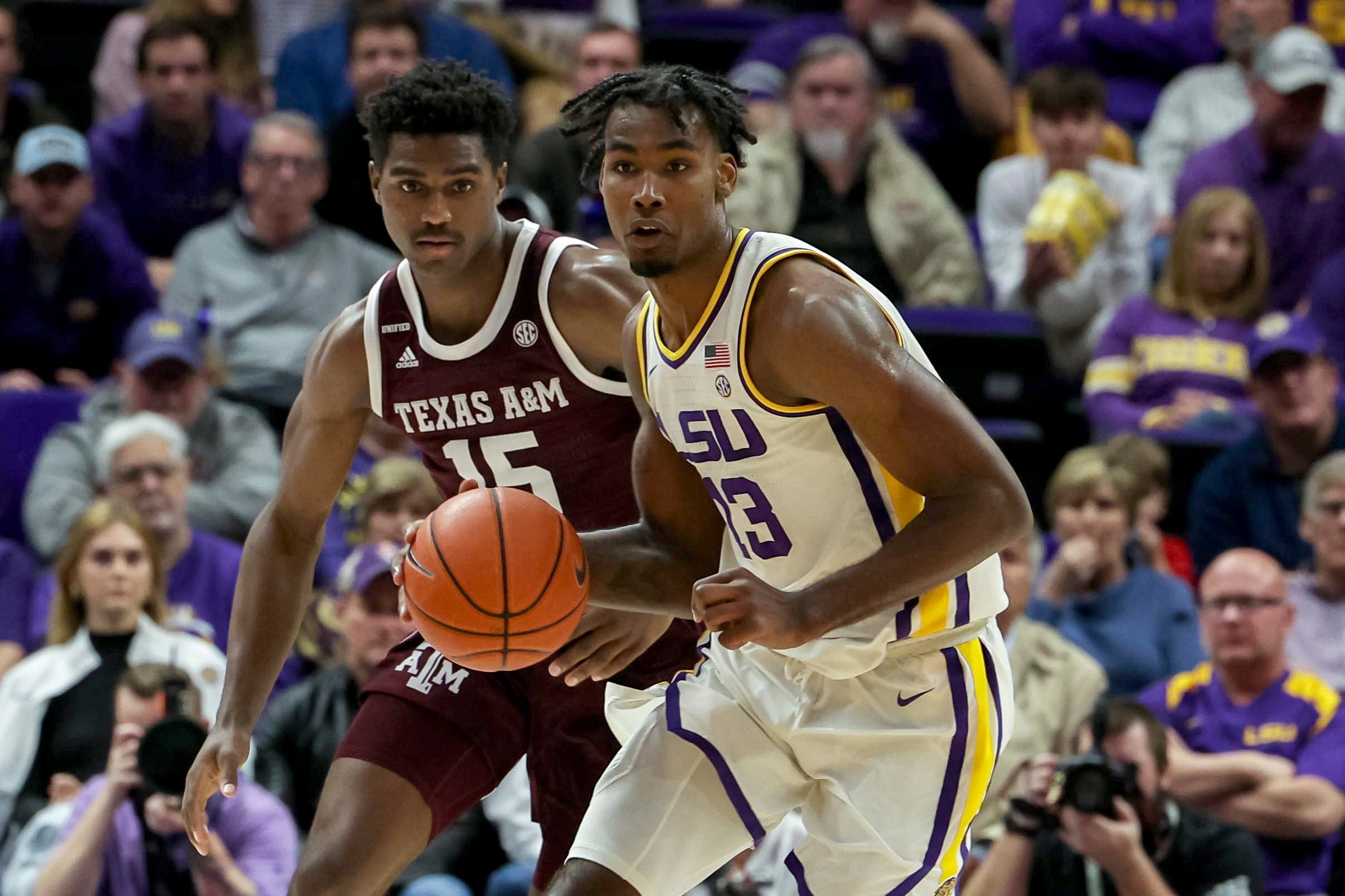 LSU basketball's Tari Eason leaves game with injury and two top scorers out