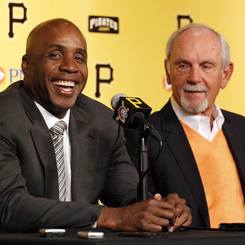 Barry Bonds and Jim Leyland hold a press conferenc