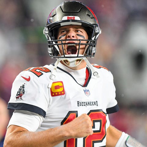 Tom Brady played his only game as a visitor to Gil