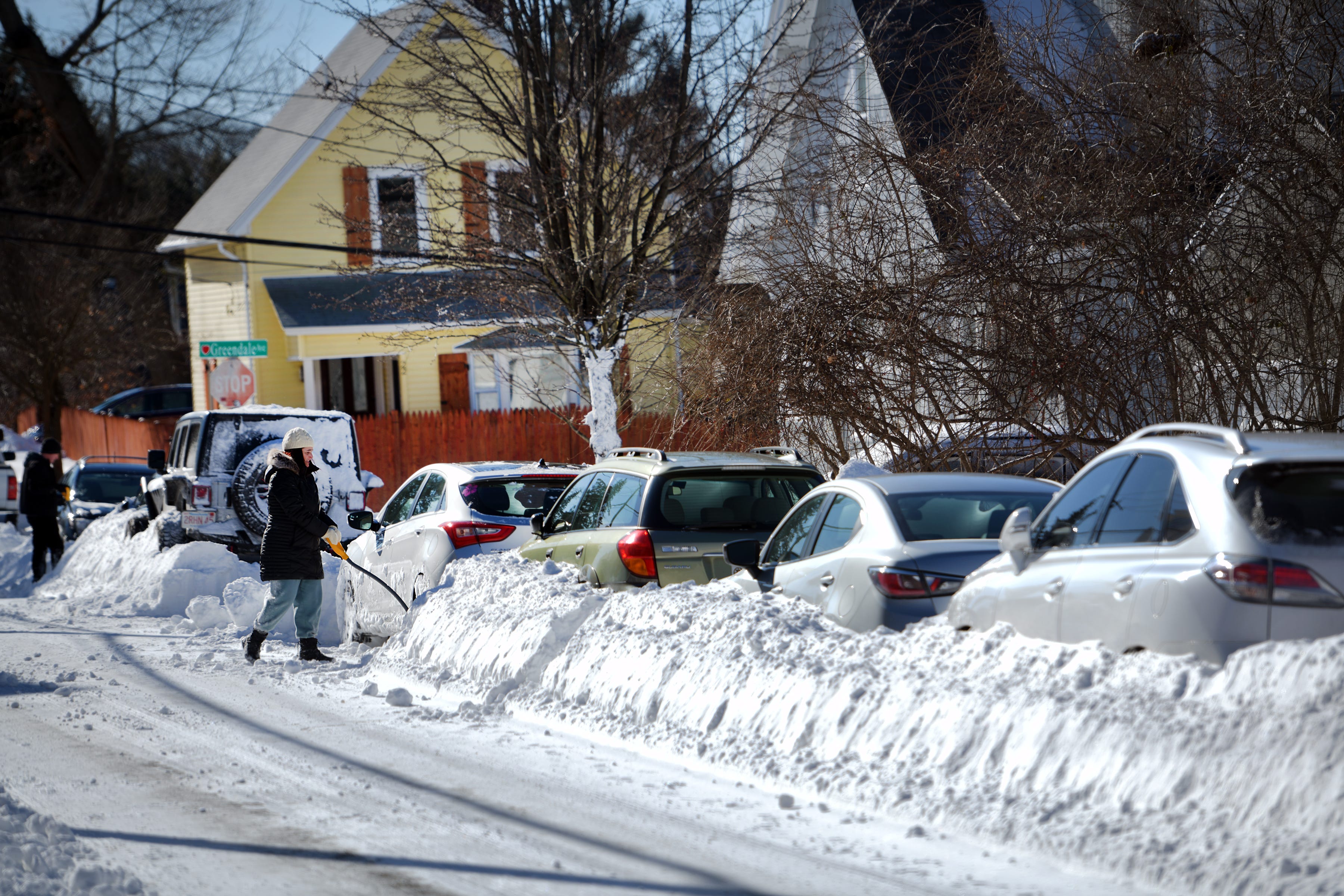 Blizzardlike storm leaves Central Mass. with big cleanup