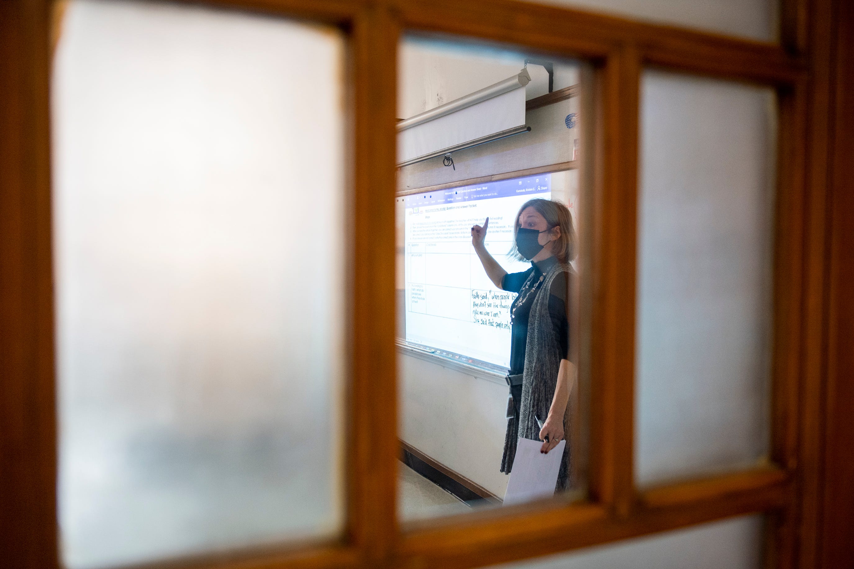 Kristen Kaminski teaches an ESL class at McCaskey High School in Lancaster, Pa.