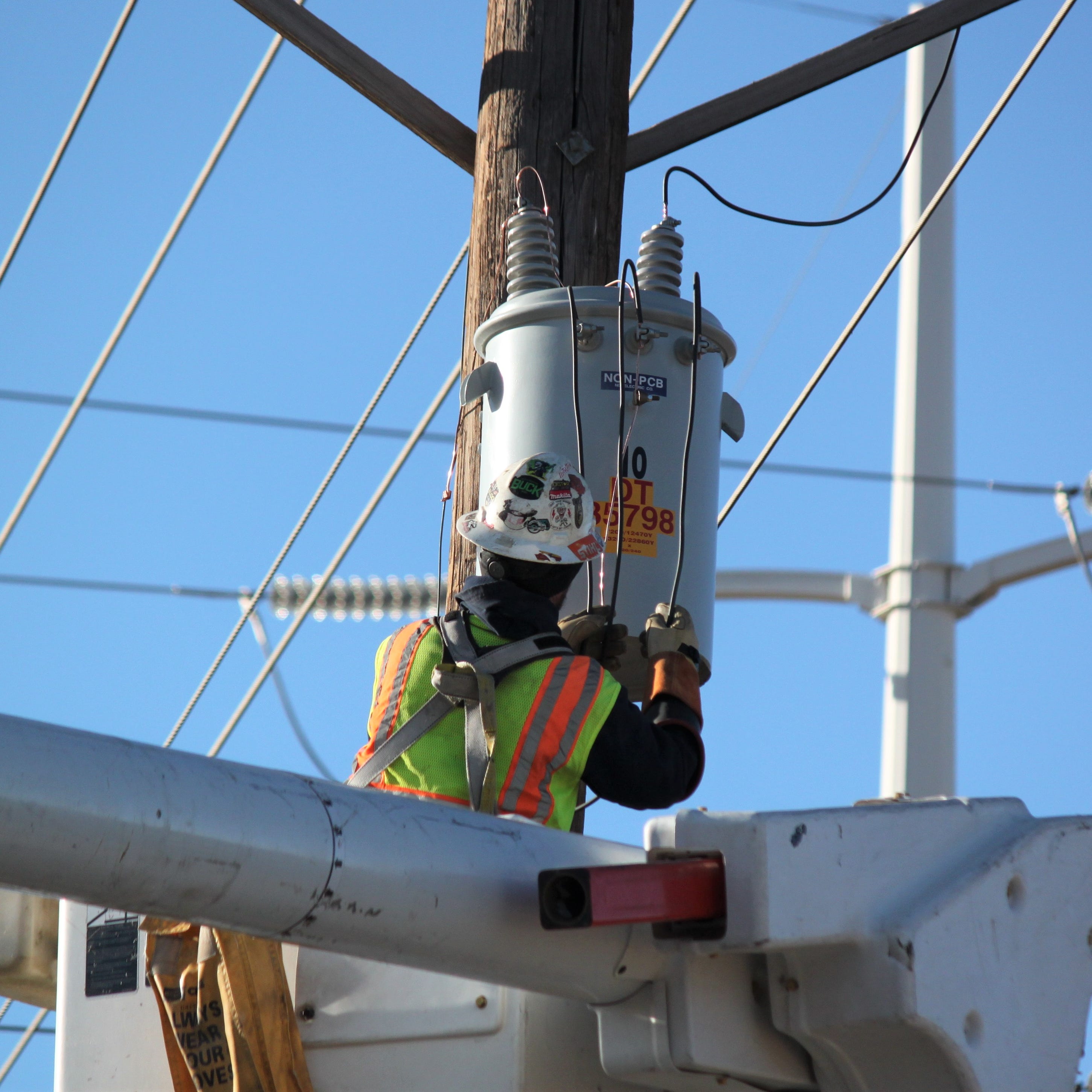 Texas Railroad Commissioner candidate from Lubbock dies in crash