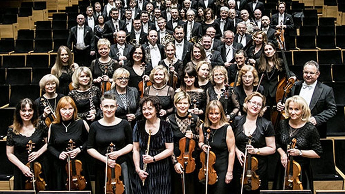 Polska Orkiestra jest w swoim pierwszym tournée po Stanach Zjednoczonych w poszukiwaniu wielkich osiągnięć