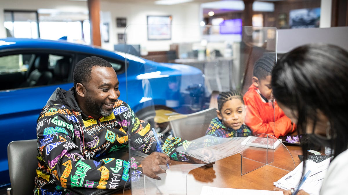 Tips for negotiating car prices, including trade-ins and financing Tips for negotiating car prices, including trade-ins and financing