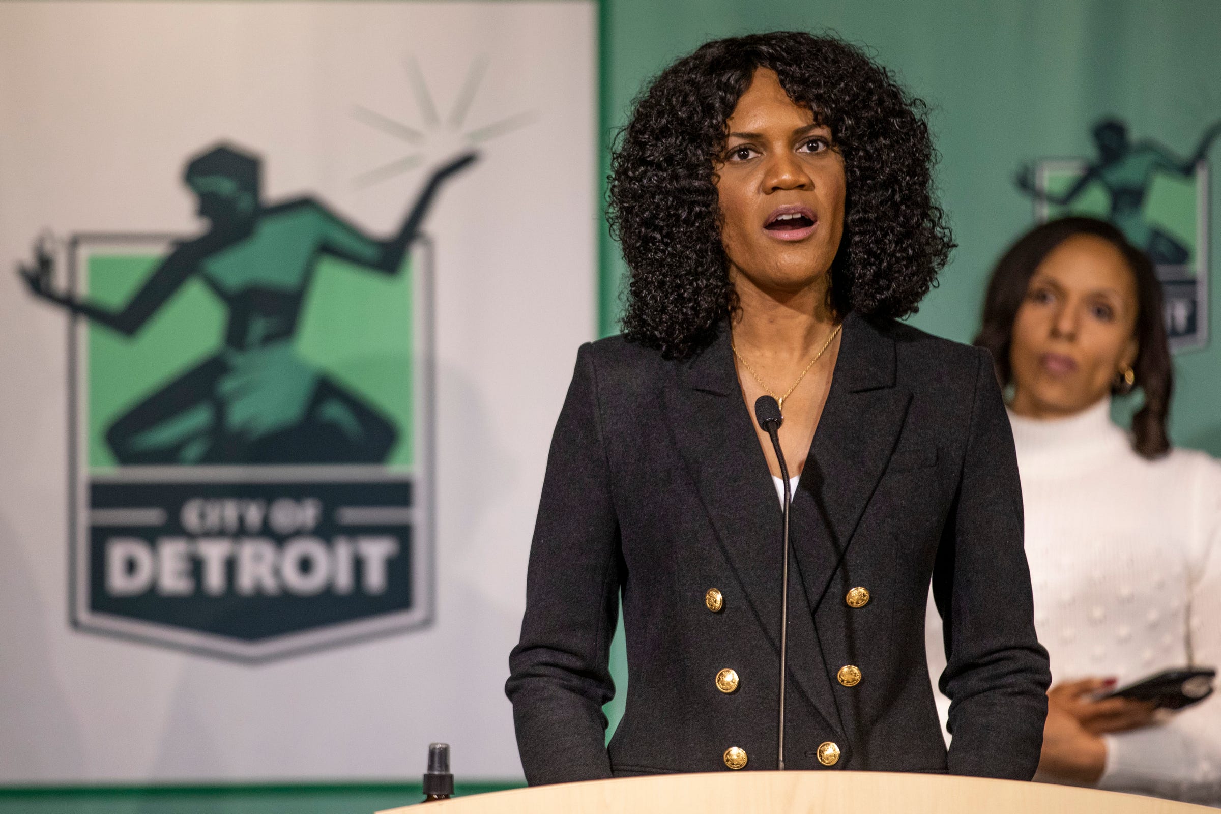 detroit-proposes-15-minimum-wage-increase-for-city-employees