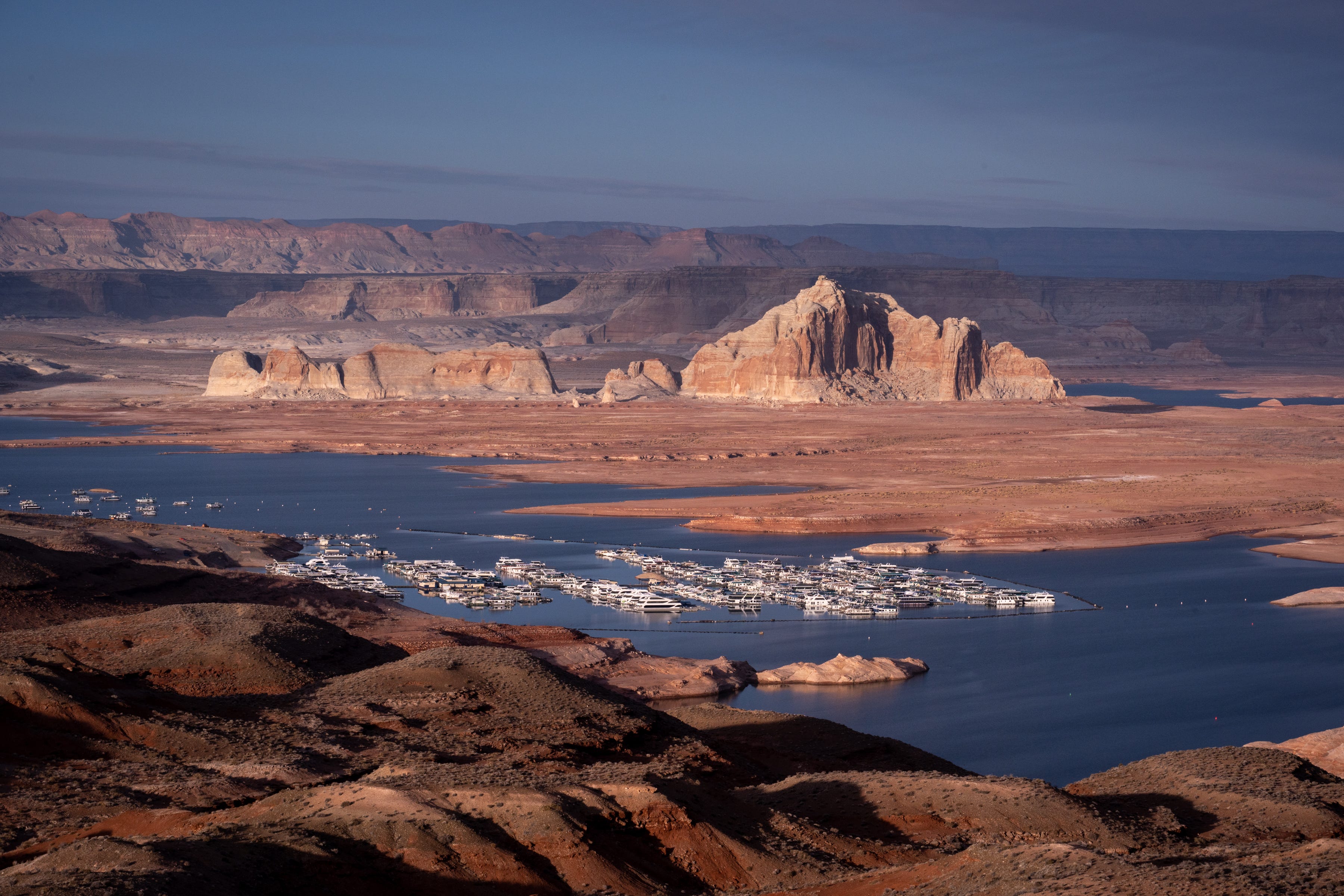 Boating at Lake Powell  Aquatic Invasive Species in Utah