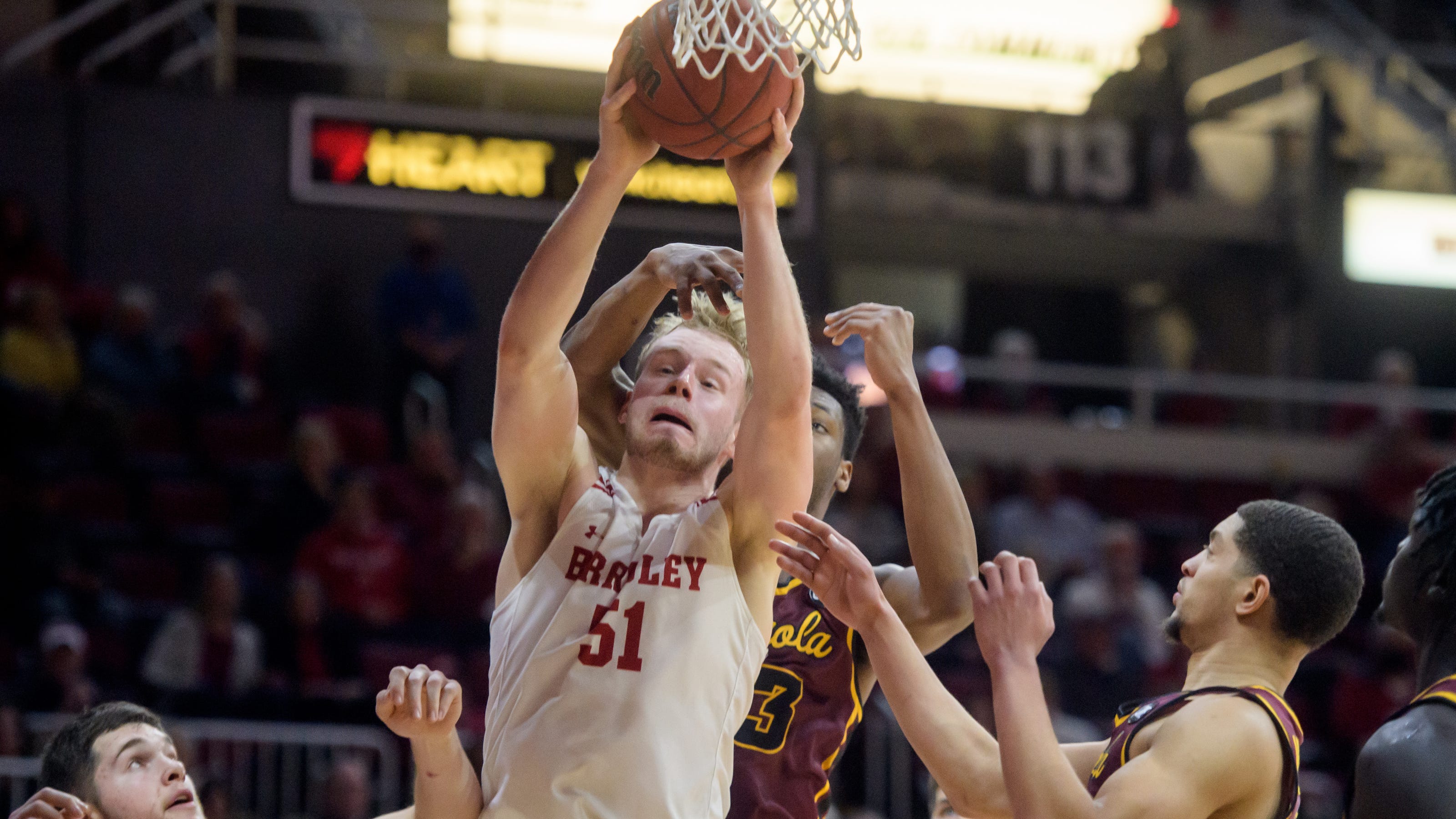 Bradley Basketball All MVC Star Center Rienk Mast Has Knee Injury bradley-basketball-all-mvc-star-center-rienk-mast-has-knee-injury