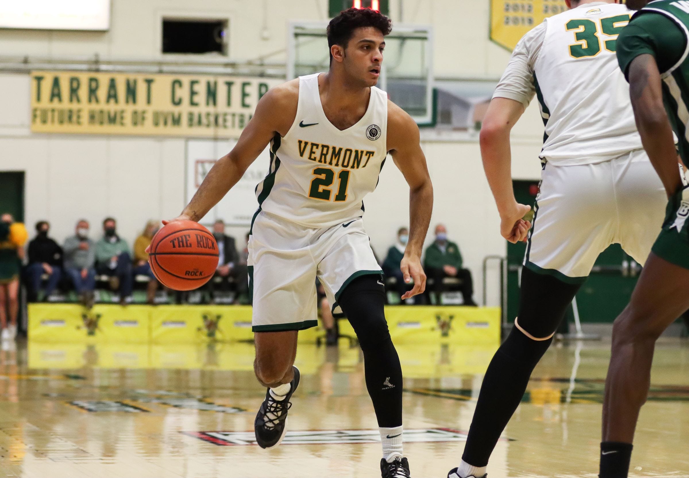 UVM basketball routs Binghamton to tie nation's longest winning streak