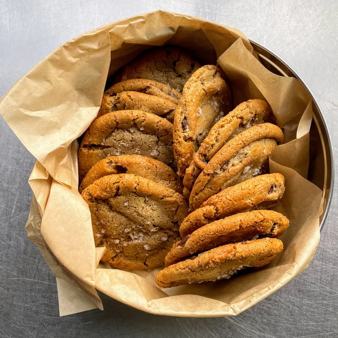 Avalon Corner Café, Royal Oak’ın açılışını 25 sentlik bir kurabiyeyle kutluyor