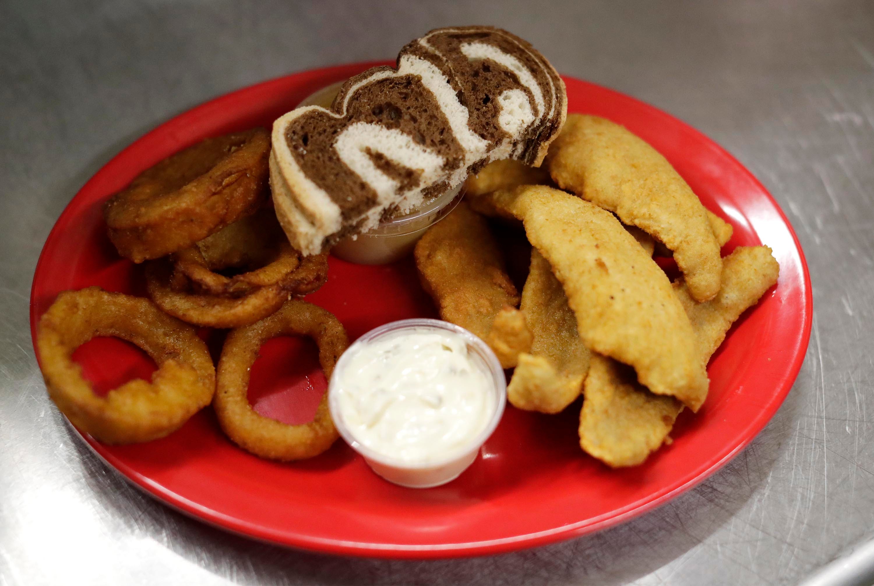 Sheboygan fish fry Best restaurants, bars for the Wisconsin favorite