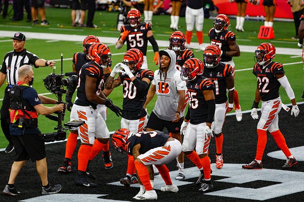 Bengals CB Vernon Hargreaves penalized for taunting in Super Bowl despite being inactive