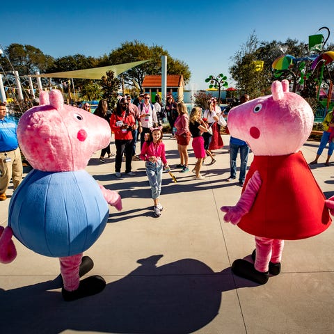 Peppa Pig and her brother George entertain guests 