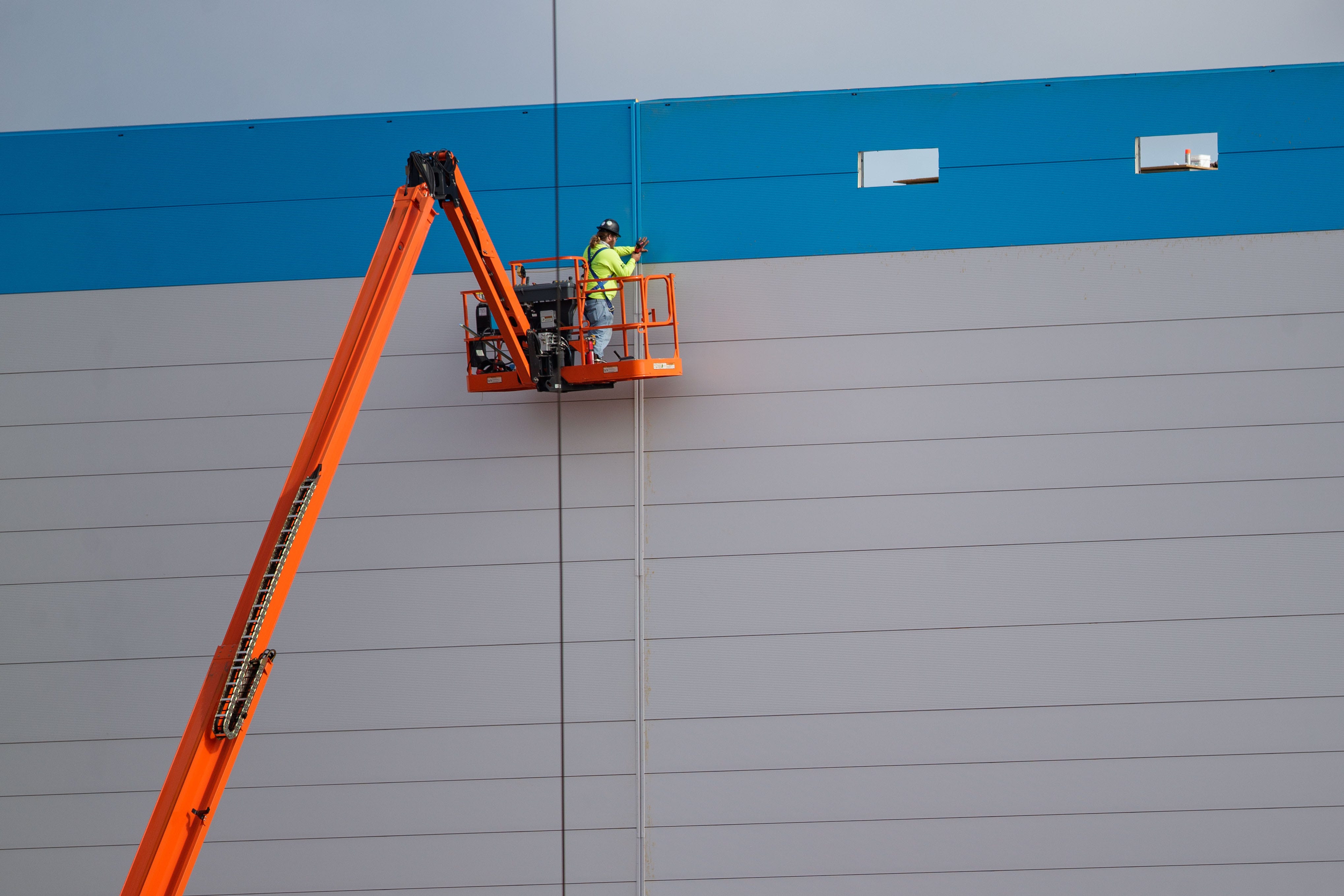 A look at Amazon fulfillment center coming to Tallahassee