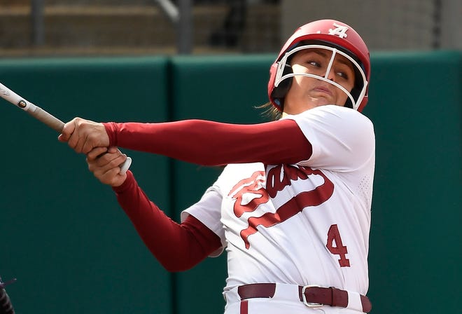 Former Alabama catcher and designated player Abby Doerr has transferred to Oregon State.