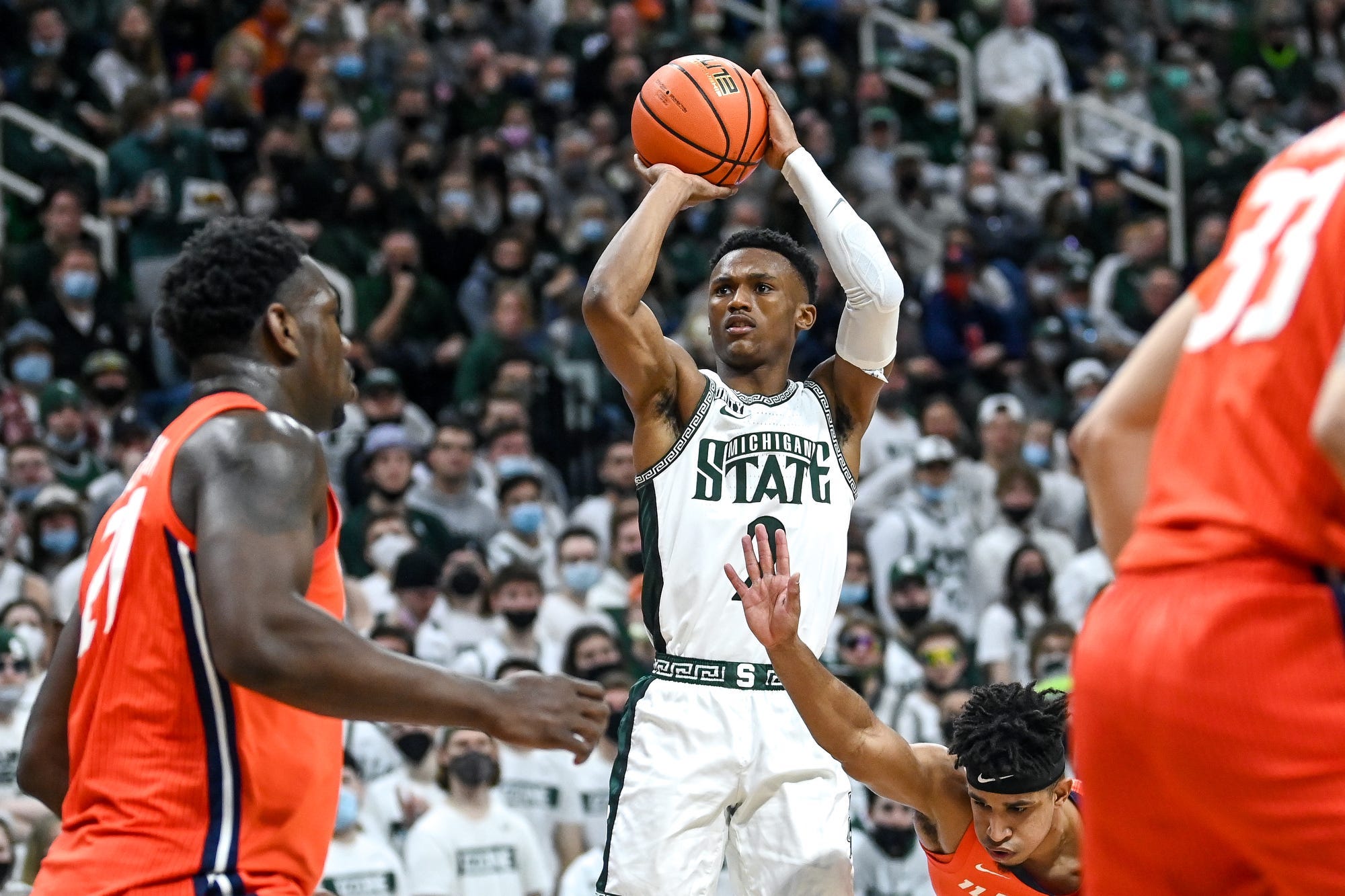 Michigan State basketball rally falls short vs. Illinois, 79-74