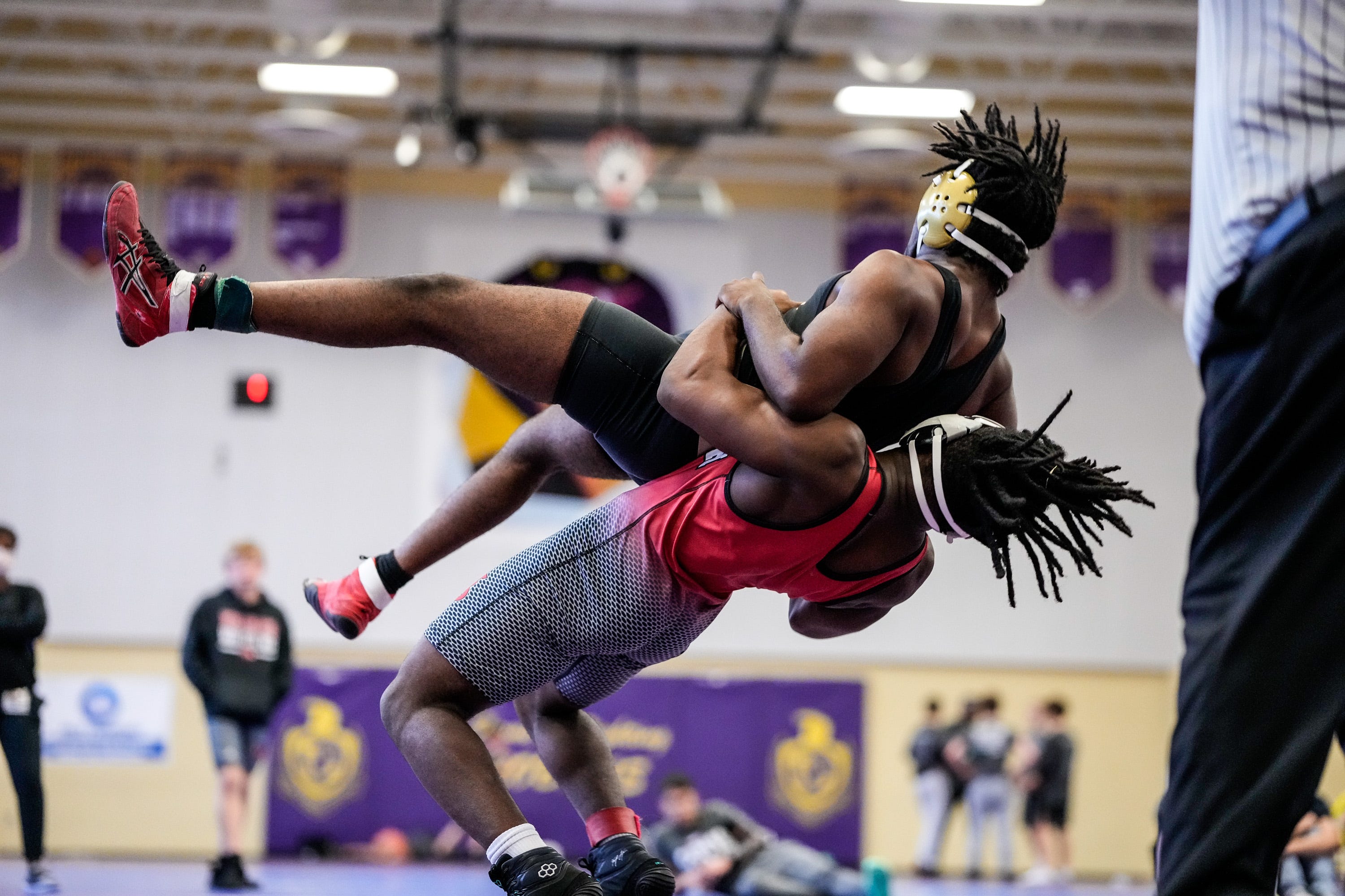 50 Treasure Coast wrestlers chase state wrestling glory in Kissimmee