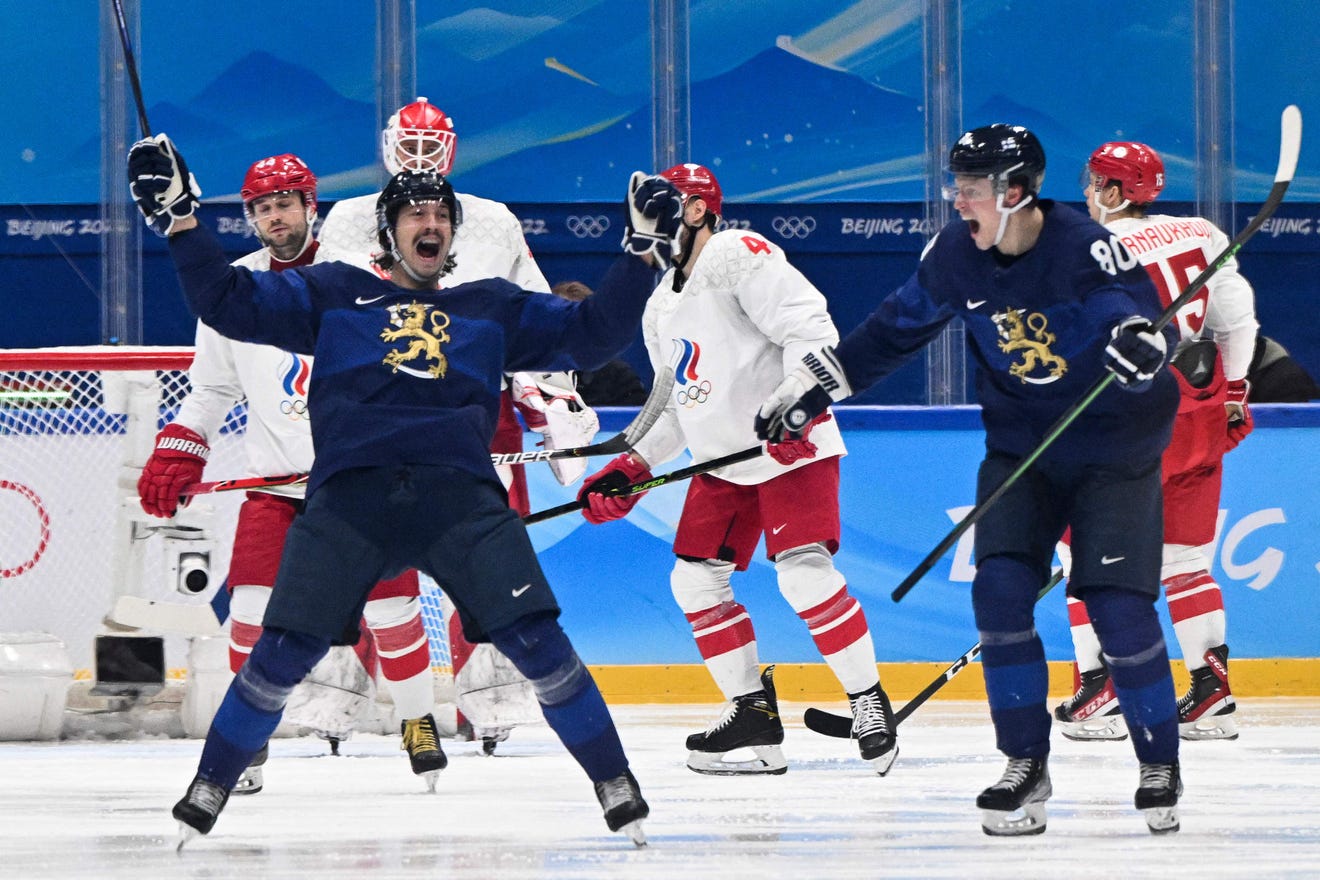 Хоккей на программе матч. Сборная Финляндии по хоккею на Олимпиаде 2022.
