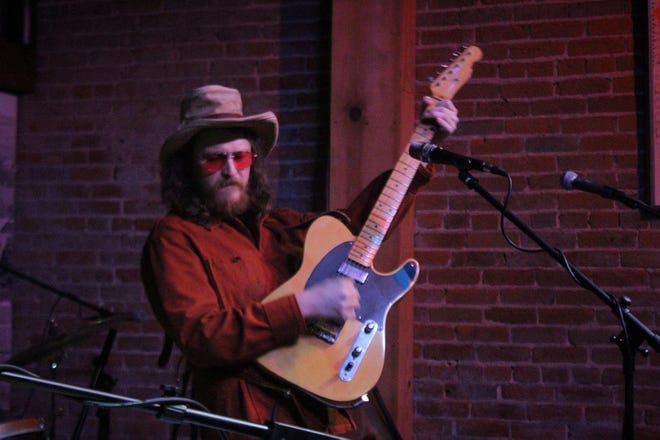 Comedy and a number of genres of tunes highlight Nova Labs’ spring function Comedy and a number of genres of tunes highlight Nova Labs’ spring function