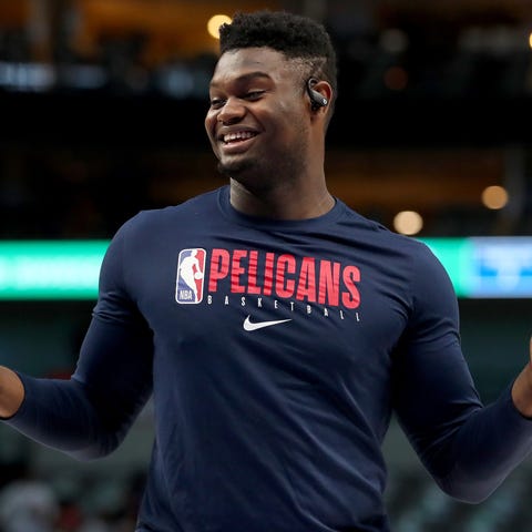 Zion Williamson #1 of the New Orleans Pelicans war