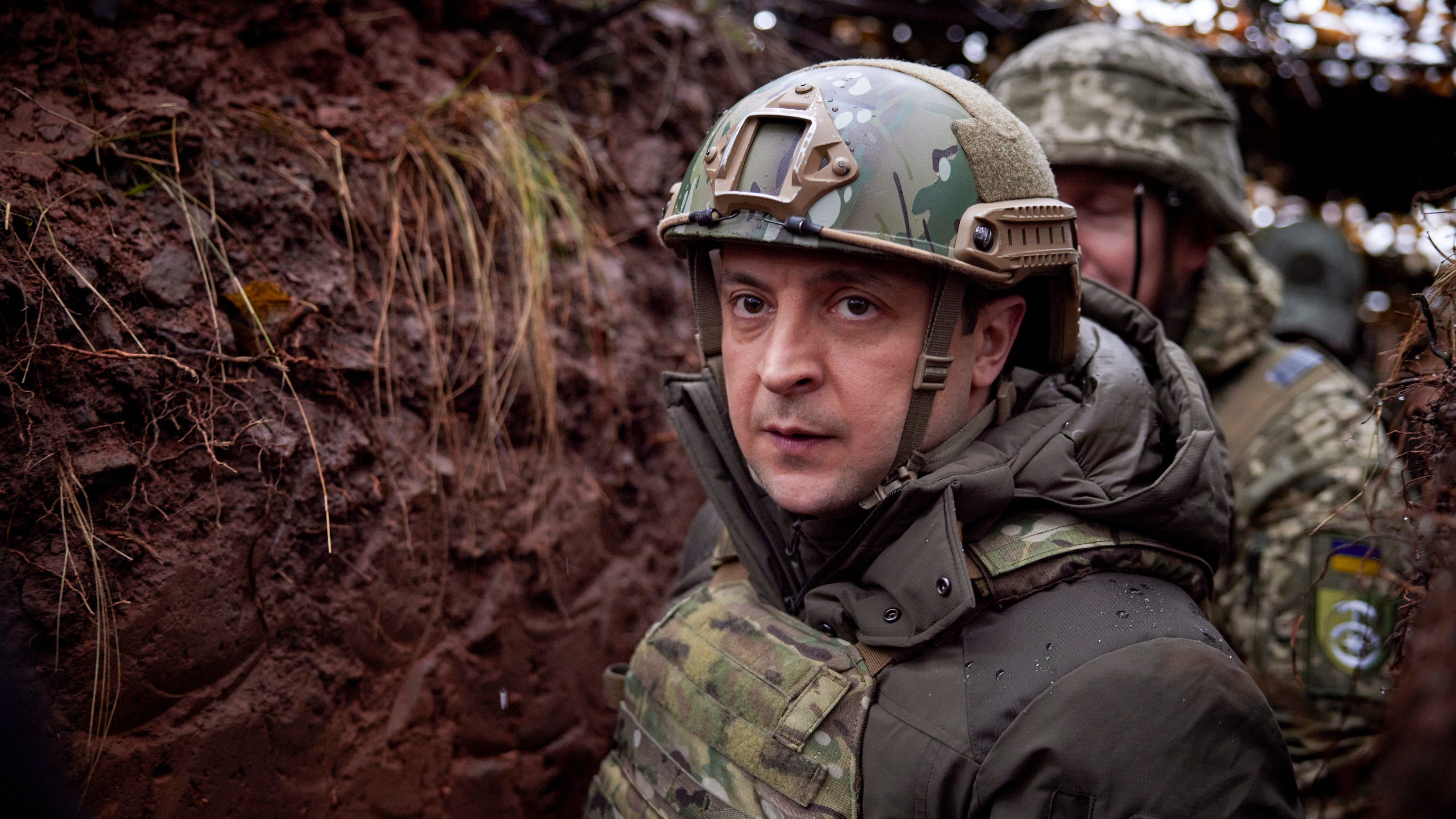 Fact check: Volodymyr Zelenskyy pictured in uniform in Donbas in 2021