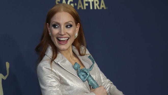 SAG Awards 2022: 'CODA,' Will Smith, Jessica Chastain take ...